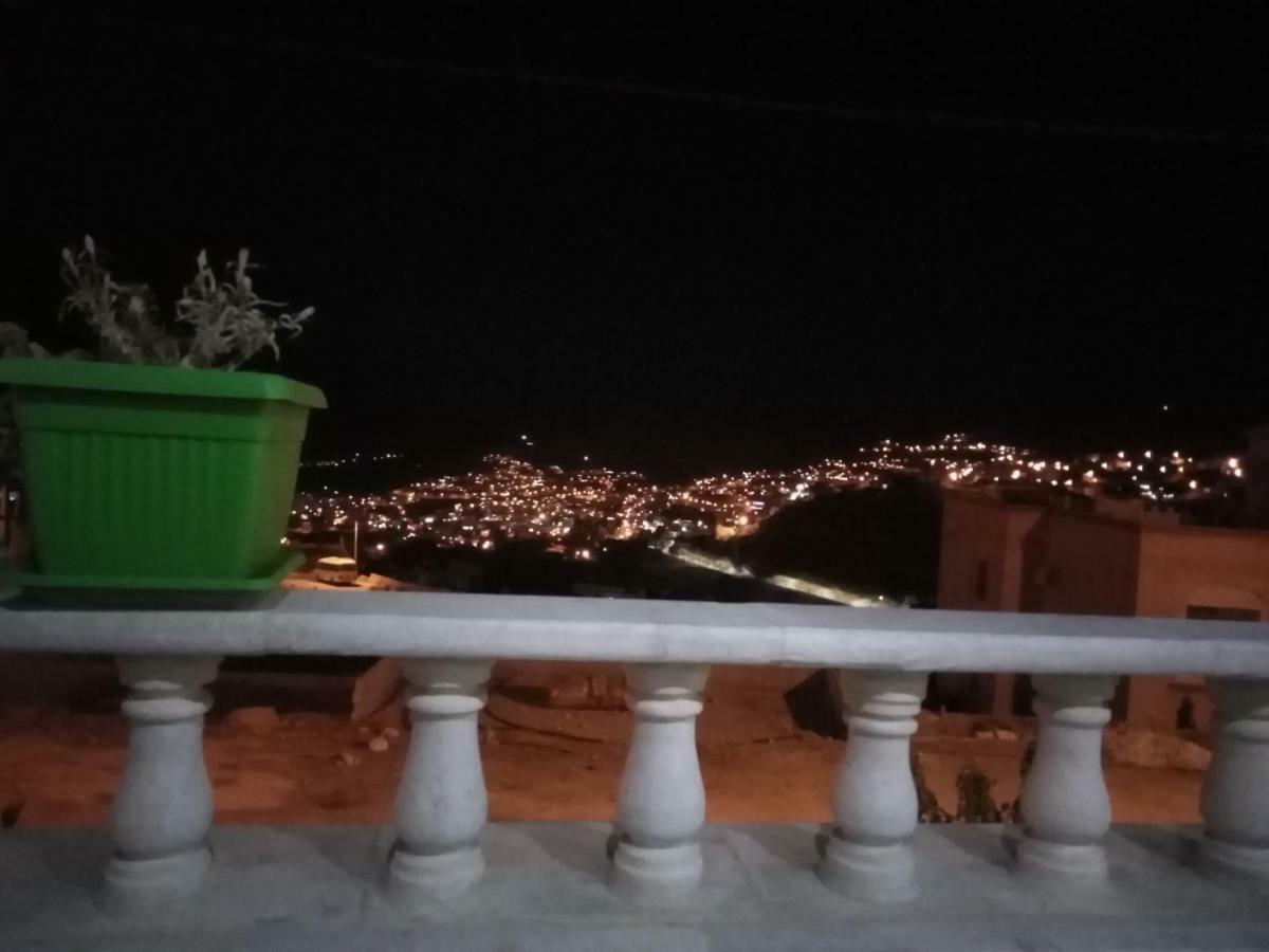 דירות וואדי מוסא Mountains View מראה חיצוני תמונה